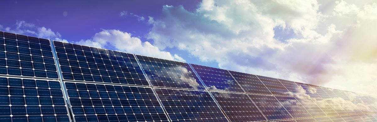 silver_photovoltaik_solarpanelen_istock_1200x360.jpg