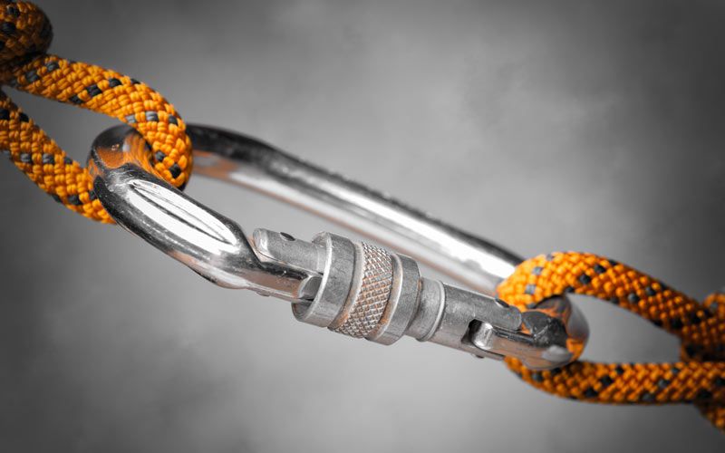 Karabiner_Seil_Halt_Stark_Schutz_Sicherheit_deposit_800x500.jpg